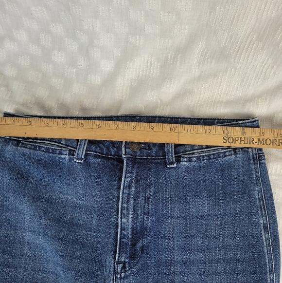 Talbots Flawless high waist medium wash slight flare jeans back front pockets 8P - Picture 6 of 8